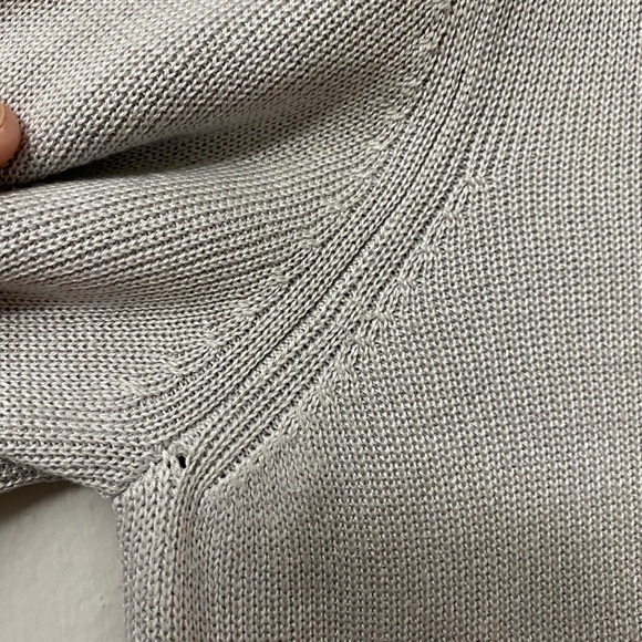 Belford silk turtleneck king sleeve sweater top - Picture 7 of 11